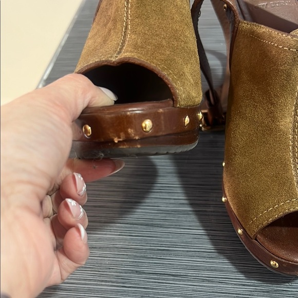 Tory Burch Brown Mules with Wooden Platform and Gold Studs Size 9.0 - Picture 7 of 7